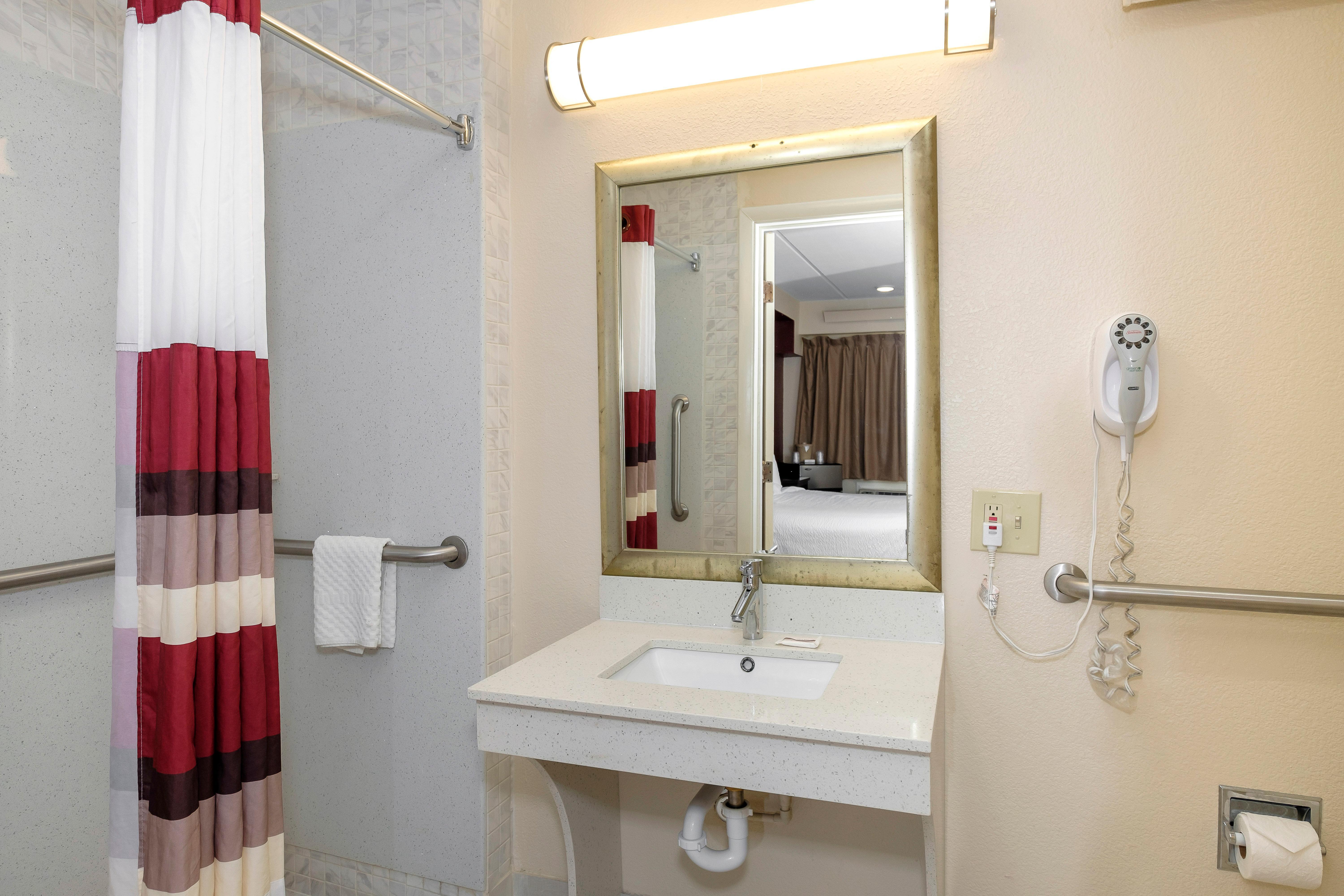 Red Roof Inn Tallahassee - University Ngoại thất bức ảnh