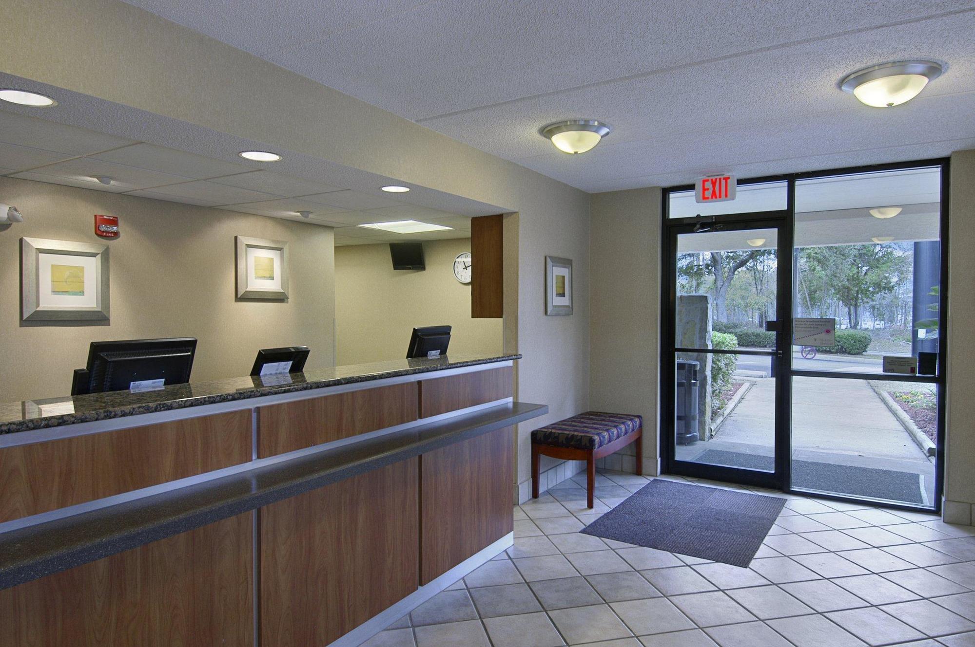 Red Roof Inn Tallahassee - University Ngoại thất bức ảnh