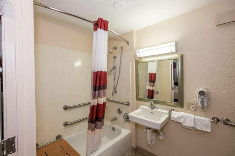 Red Roof Inn Tallahassee - University Ngoại thất bức ảnh